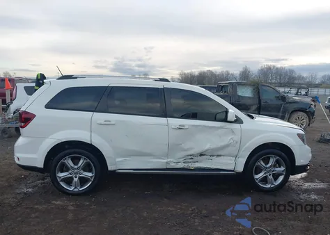 2017 Dodge Journey Crossroad z USA, uszkodzony, nr VIN 3C4PDCGG5HT684906